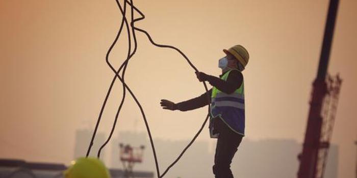 武汉市经济总量占湖北的比例_湖北武汉市图片