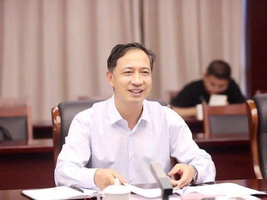 卢东亮任山西省代省长