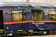 奥地利两辆火车相撞 数十人伤