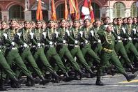 俄举行盛大阅兵式庆祝胜利日