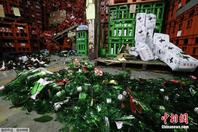 日本发生6.7级地震 酒厂酒瓶碎一地