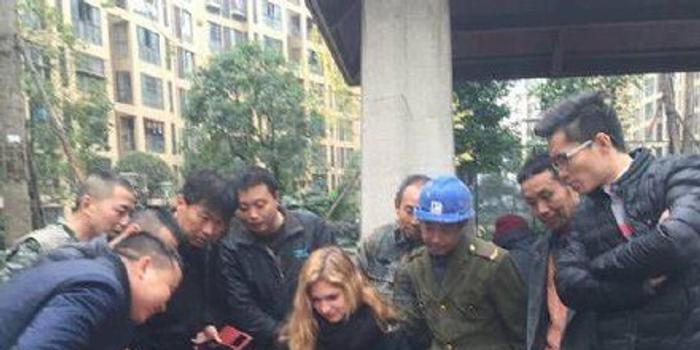 乌克兰民工帮手机网购火车票_特工新浪网美女外交官美女v民工的图片