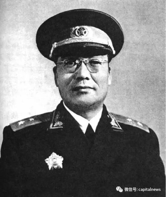 韩练成将军