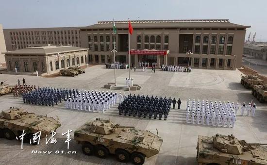 ▲资料图片:8月1日,中国人民解放军驻吉布提保障基地部队进驻营区仪式在基地营区举行。(中国军网)
