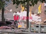 宁波江北爆炸 现场工友:早出来2分钟不然也被埋了