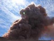 夏威夷火山缺口增至9个 岩浆喷射高达23层楼(图)