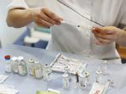 河北曲阳1名小学生体检死亡 官方:药厂为合格企业