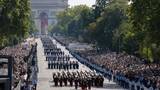 法国巴黎举行国庆日“巴士底日”阅兵式