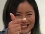 一条diss王菊的微博转了4万条，评论区出奇地peace