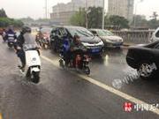 台风逼近暴雨来袭 北京气象局升级为Ⅲ级应急