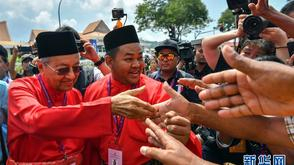 前总理遭假新闻调查