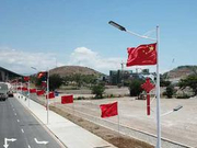 习近平会见巴布亚新几内亚总督达达埃