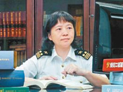 广州海关专家甘露：从军校教员到世界海关组织“把槌人”