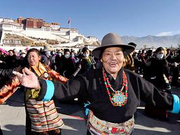 翻身农奴次仁培：阳光照耀下幸福的日子