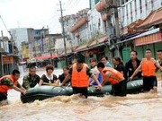 福建广大党员干部奋起抗击暴雨洪水灾害：在抢险一线践行初心使命