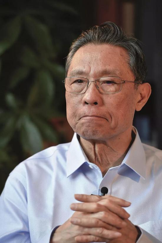 2020年1月28日,钟南山称新型冠状病毒“肯定‘人传人’。”图/新华