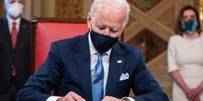 国外科学家名字大全 w700h350z1l10t108e4.jpg