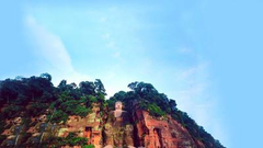 三江汇流出的千年大佛