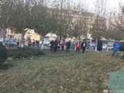 现场火已扑灭 11人被送医院救治