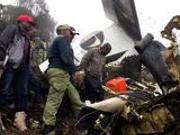 坦桑尼亚一小型飞机坠毁致11人遇难(图)