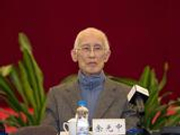 医院透露余光中离世细节：家属放弃急救 平静离世