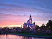 上海迪士尼回应2.4万“插队费”:是VIP特色服务