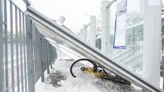 受大范围降雪影响 12省98条高速公路局部路段封闭
