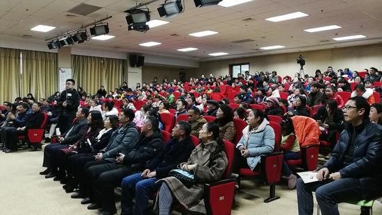 “童画泰州”少儿邮票设计大赛闭幕仪式现场