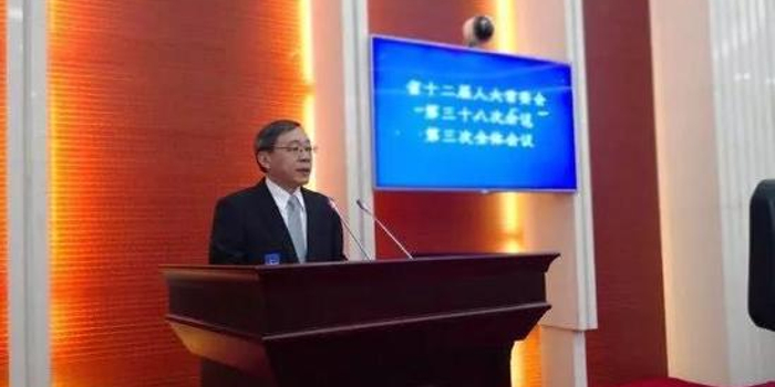 侯淅珉跨省升副部 曾致信朱镕基谈房改