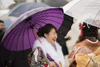 日本举行“成人节”庆典