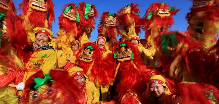 北京：村民排练“手狮舞”迎春节