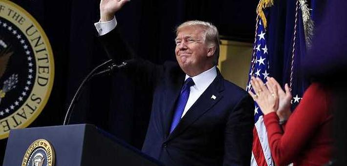 特朗普自夸身体好是因为基因好