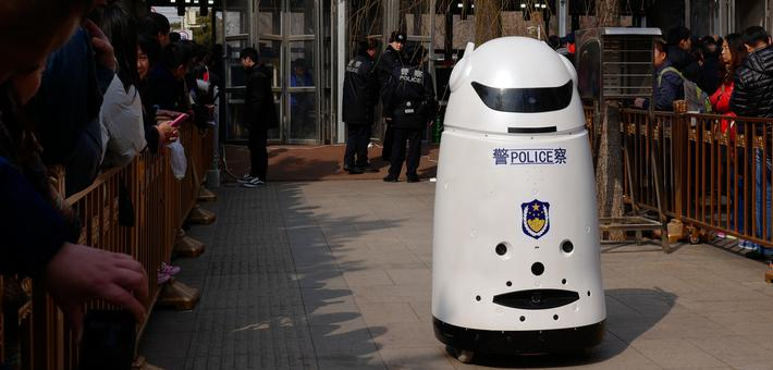 政面：这个“警察”有点萌