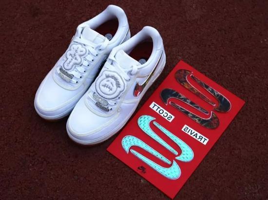 Travis Scott × Nike Air Force 1 Low (AF 100)市场价:¥5300左右(42码)