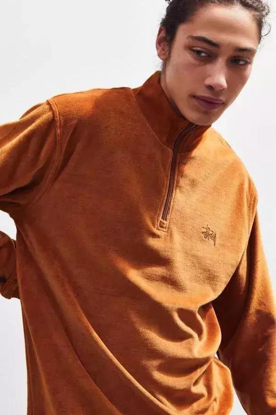 Stussy 丝绒半拉链假领式卫衣