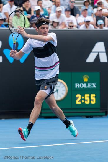 劳力士代言人泰勒•弗里茨(TAYLOR FRITZ )于2019年澳大利亚网球公开赛©Rolex Thomas Lovelock