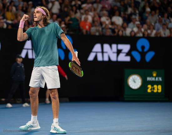 劳力士代言人斯特凡诺斯•西西帕斯(STEFANOS TSITSIPAS)于2019年澳大利亚网球公开赛©Rolex Jon Buckle(2)