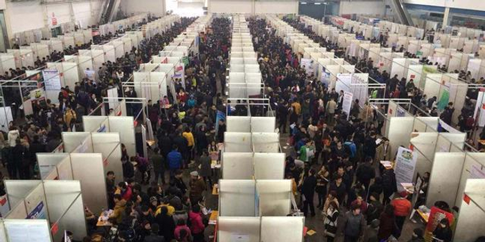 精英们,快来呼和浩特夏季大型人才招聘会找工