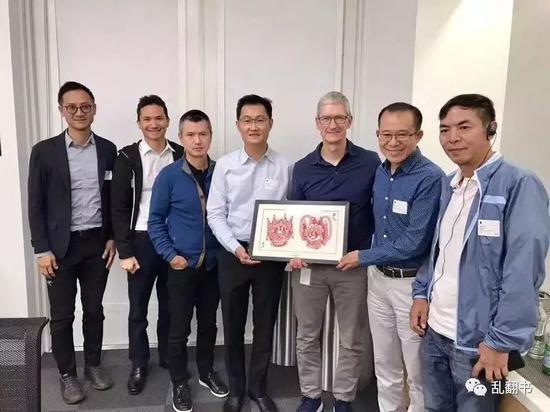 腾讯总办,左起:汤道生(SNG)/James(首席战略官)/任宇昕(COO兼IEG MIG OMG)/马化腾(CEO)/刘炽平(总裁)/张小龙(WXG)