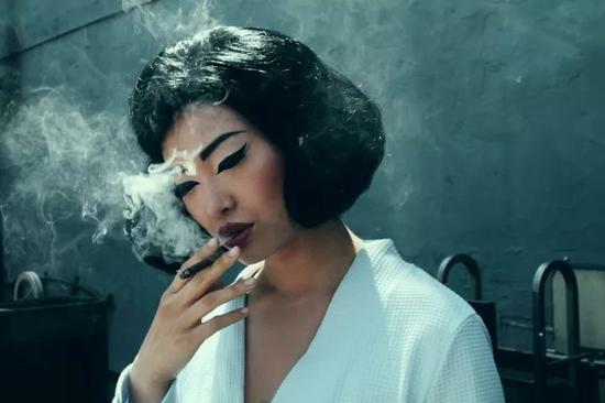 Pola Esther (波拉·伊瑟)-《BigBang的坏女孩》- 波兰