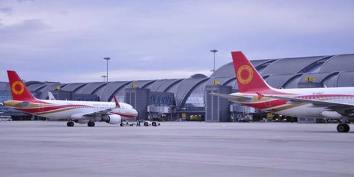 成都机场迎节前客流小高峰 到武汉、长沙等城