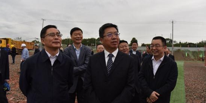 四川省2018年重大工业项目集中开工仪式隆重