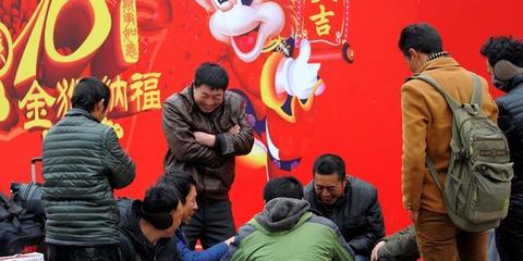 成都火车站迎来春运小高峰