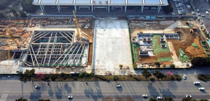 都四铁路都江堰站封顶