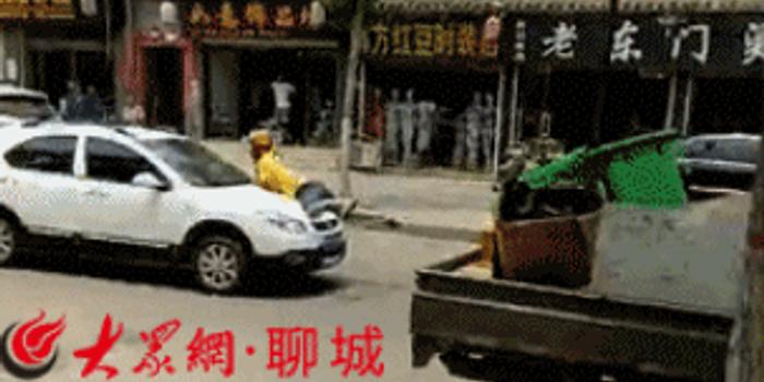 聊城阳谷外卖小哥与轿车司机刮蹭 遭对方殴打