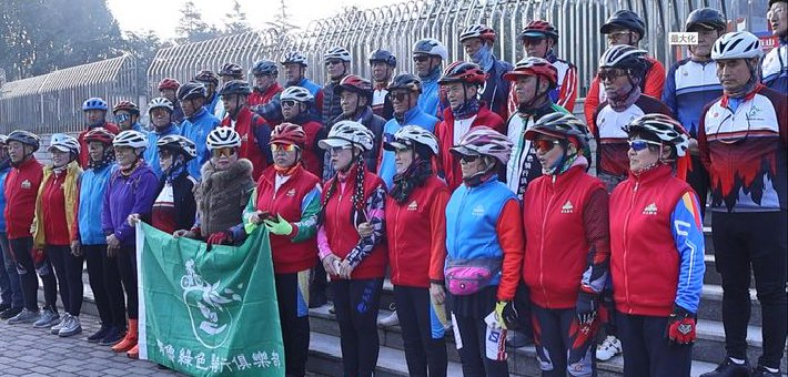 65岁再出发！济南“银发骑士团”