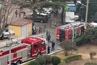 青岛市市南区在建新地标起火，中铁建工称是消防演练