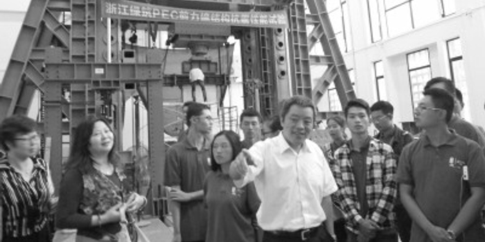 上海首批高本贯通试点班开学 明年将扩大试点