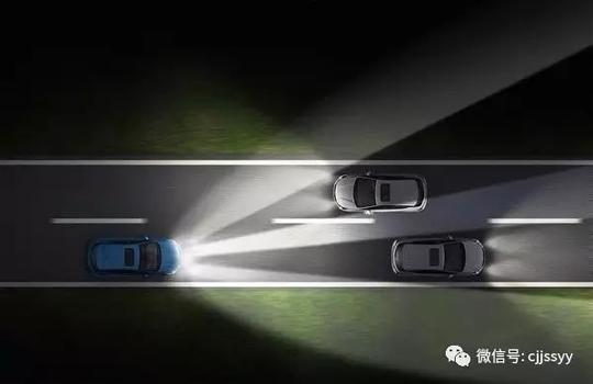 远光灯致盲2秒，导致开车人，超100倍的危险？