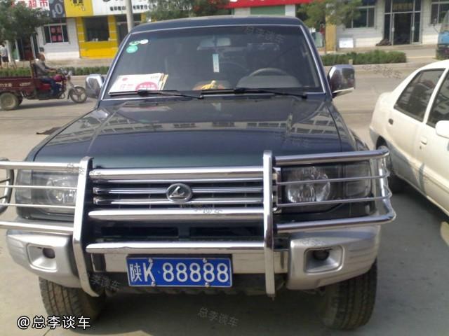 陕西榆林最牛车牌，四个车型，五辆车挂同一个车牌
